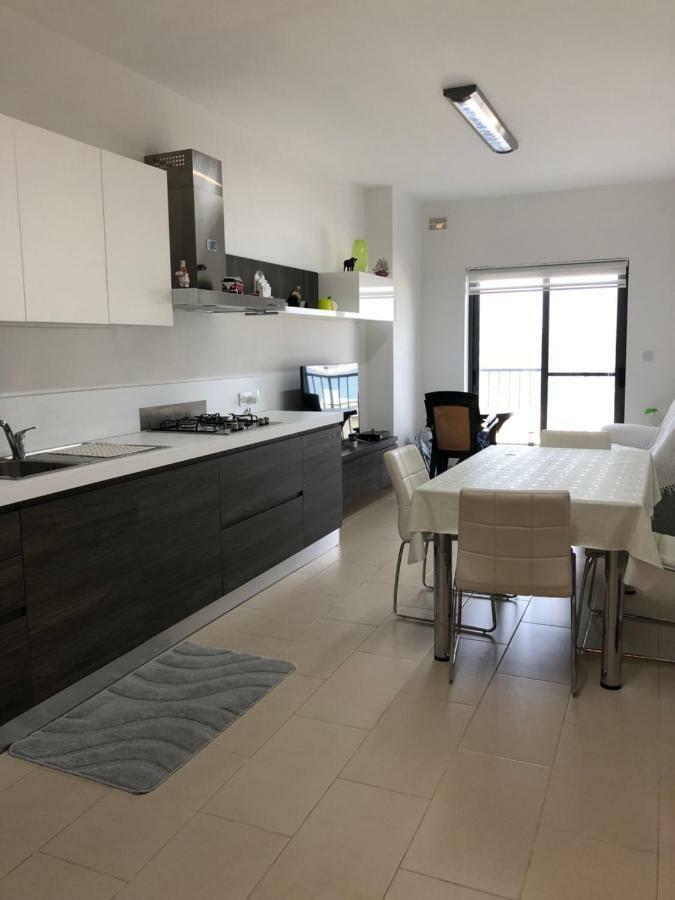 Modern Apartment With Sea View Mellieħa Esterno foto